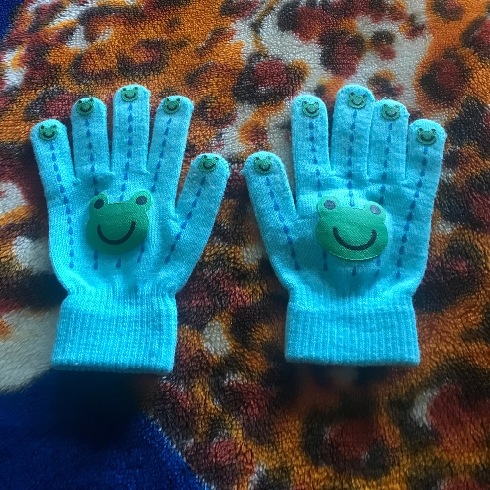 Cute knit gloves